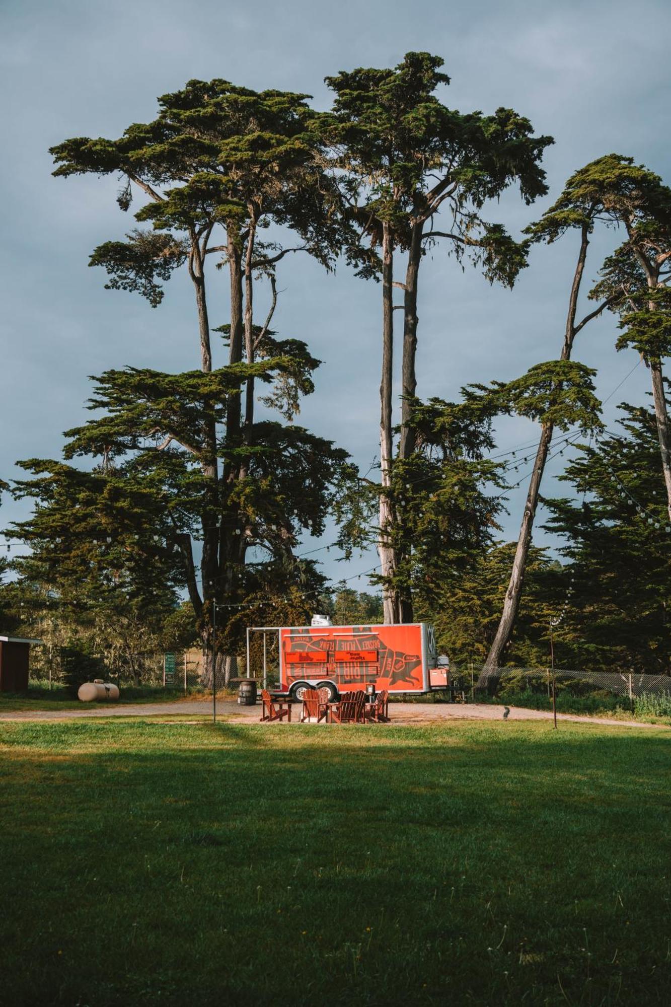 Отель Oceanpoint Ranch Кэмбриа Экстерьер фото