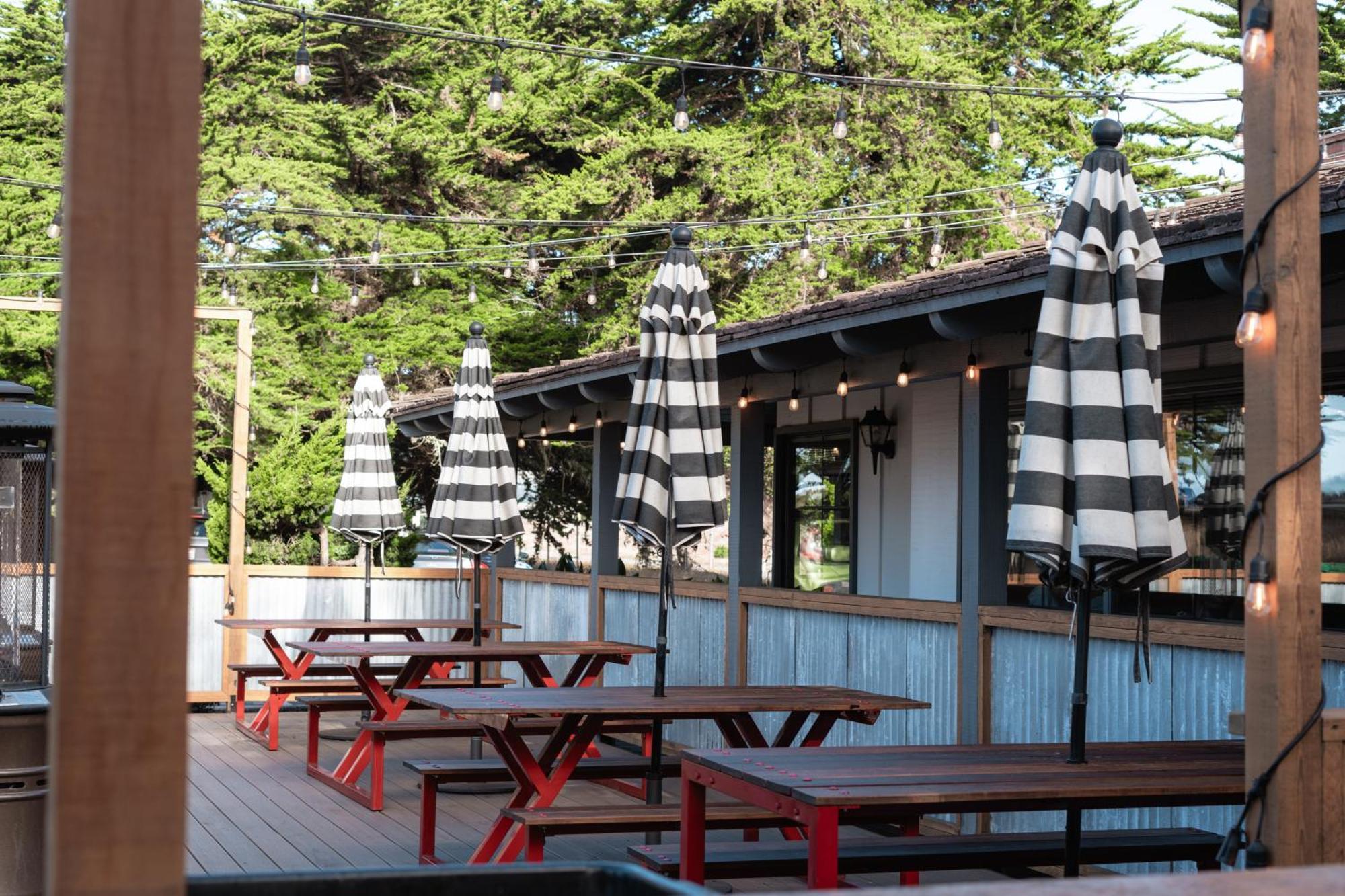 Отель Oceanpoint Ranch Кэмбриа Экстерьер фото
