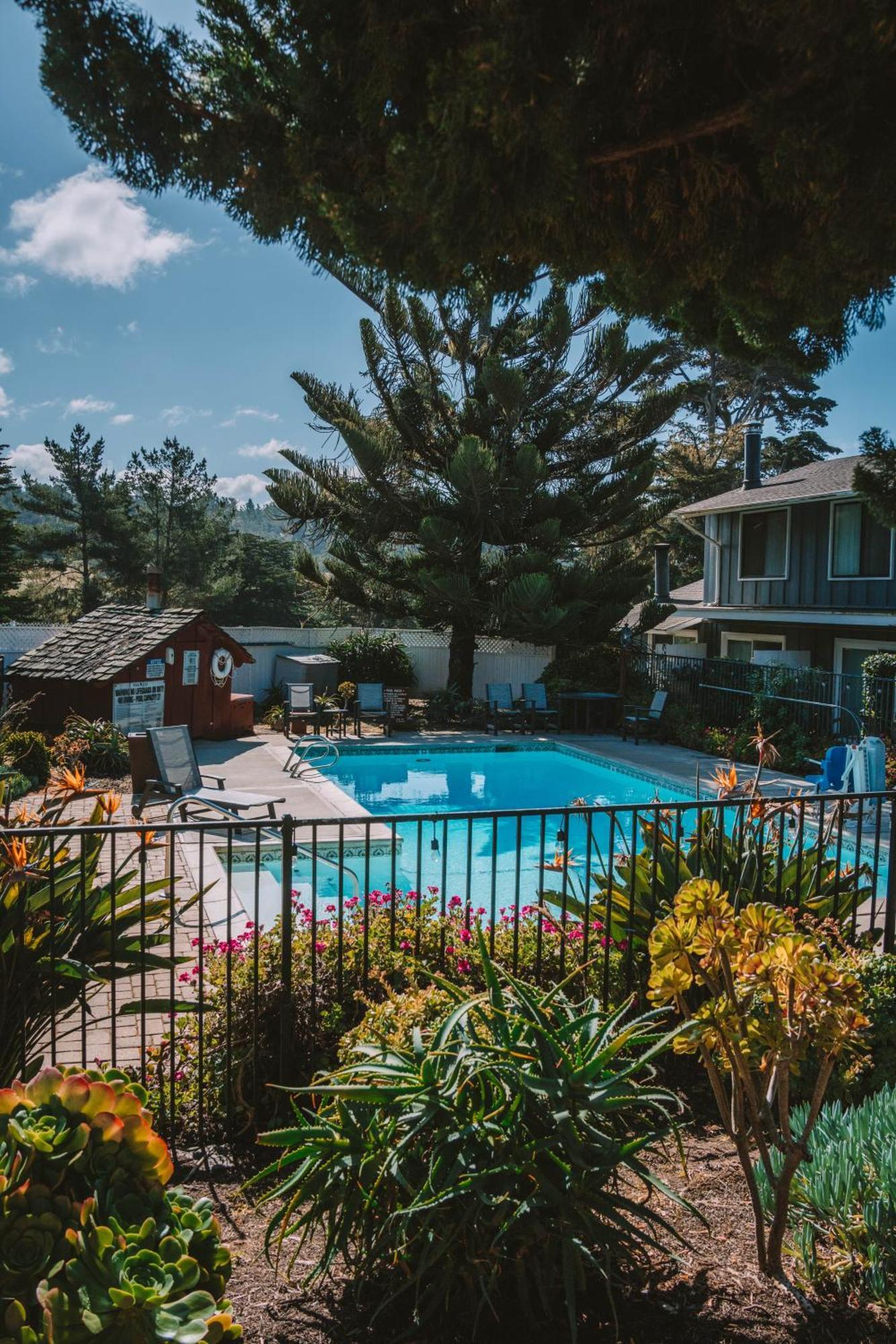 Отель Oceanpoint Ranch Кэмбриа Экстерьер фото
