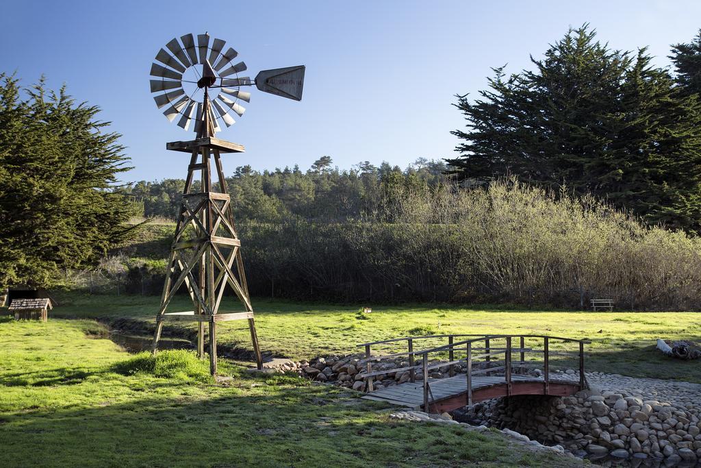 Отель Oceanpoint Ranch Кэмбриа Экстерьер фото